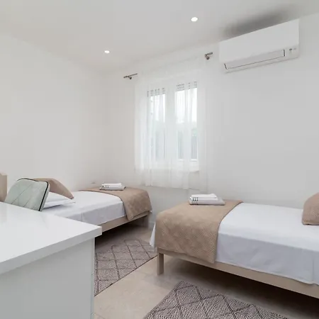 Apartment Amore טרוגיר